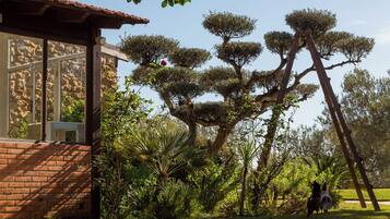 Villa, 5 Bedrooms, Private Pool, Garden View | Garden