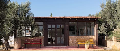 Villa, 5 habitaciones, alberca privada, vista al jardín | Terraza o patio
