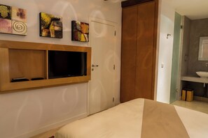 Villa, 5 Schlafzimmer, eigener Pool, Gartenblick