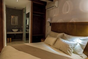 Villa, 5 Schlafzimmer, eigener Pool, Gartenblick | 5 Schlafzimmer