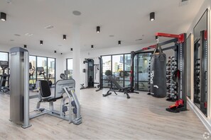 Fitness facility - Luxury Palmer Parkside Condo w/ Regions Field View (Birmingham)