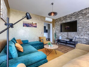Living Room - Lavender by Interhome (Labin)