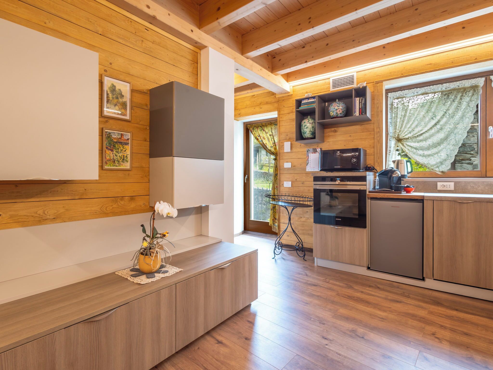 Frigorifero, microonde, forno, lavastoviglie
