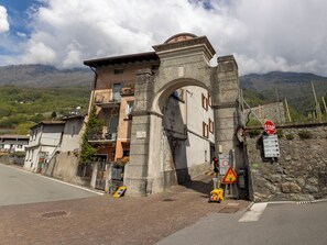 Esterni