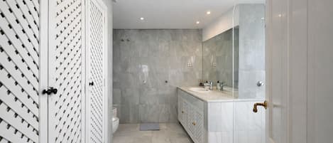 Hair dryer, towels, toilet paper