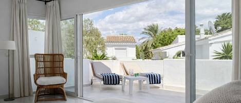 4 dormitorios, tabla de planchar con plancha, wifi gratis y ropa de cama