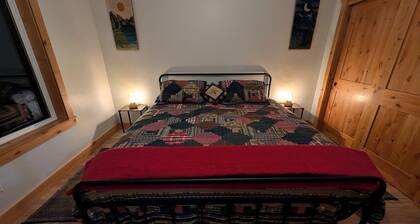 Beautiful lower 2-bedroom condo unit at Wallowa Lake