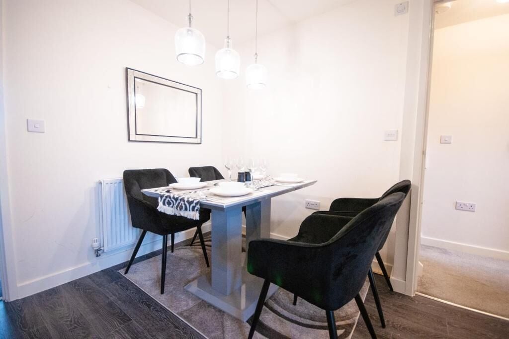 House, 1 Bedroom, Accessible, Smoking | Dining room