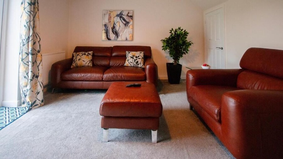 Spacious Luxurious Serviced Accommodation 2