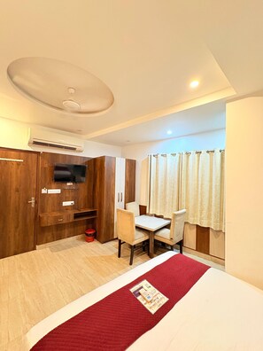 Quarto casal luxo, vista para a cidade