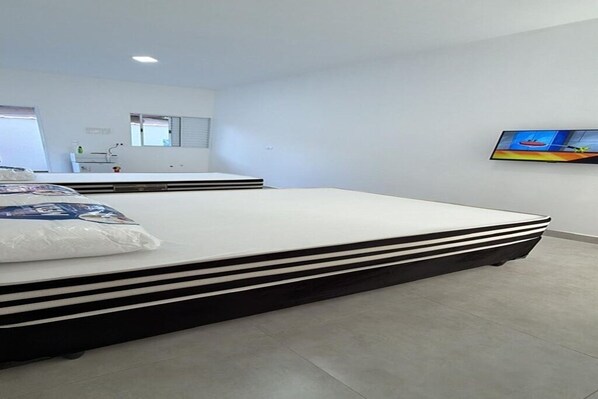 1 habitación, internet y ropa de cama