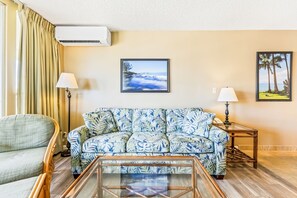 Living area - Aston Maui Banyan Q402 | Pool & Hot Tub (Kihei)