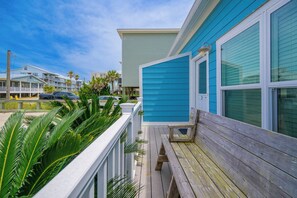 Terrace/patio - Cinco Brisas 2 | Gulf-Front Luxury Retreat (Gulf Shores)