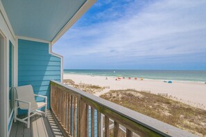Property grounds - Cinco Brisas 2 | Gulf-Front Luxury Retreat (Gulf Shores)