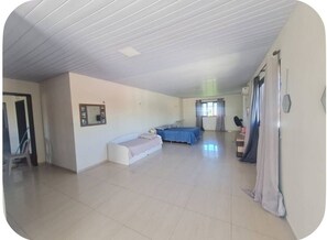 5 bedrooms, WiFi