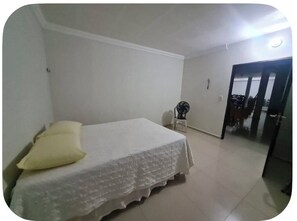 5 bedrooms, WiFi