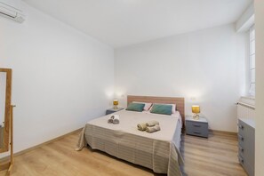 2 Schlafzimmer, Bügeleisen/Bügelbrett, WLAN, Bettwäsche