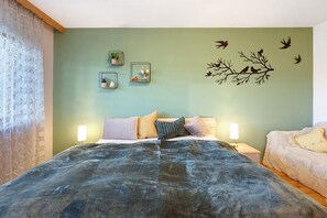 1 bedroom, iron/ironing board, WiFi, bed sheets - Apartment Rosi with Unique Panoramic View, Large Sun Terrace and Wi-Fi (Bernau im Schwarzwald)