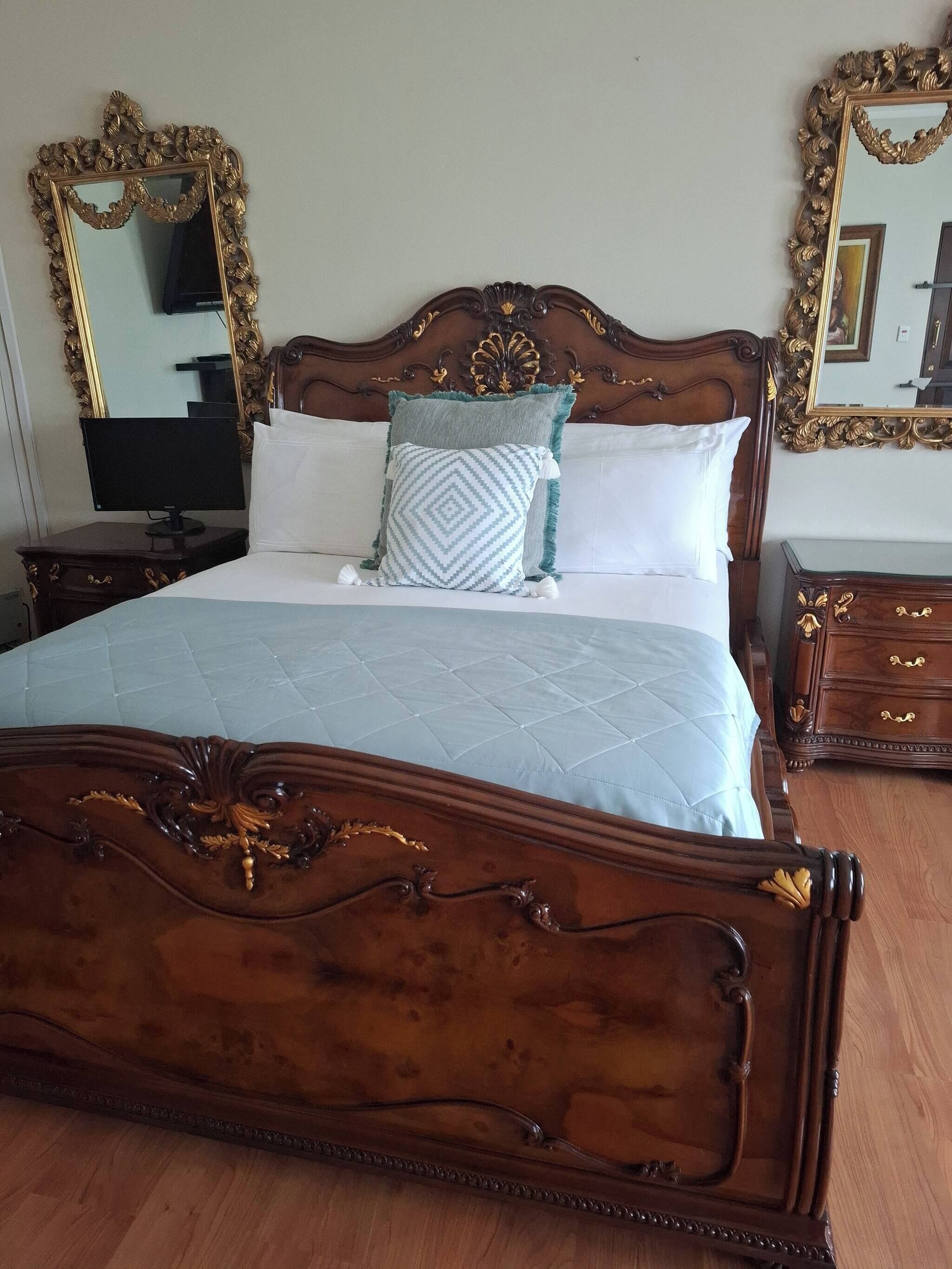 House, 4 Bedrooms, Patio