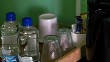 Chambre Double, non-fumeurs, climatisation | Café et/ou machine à café