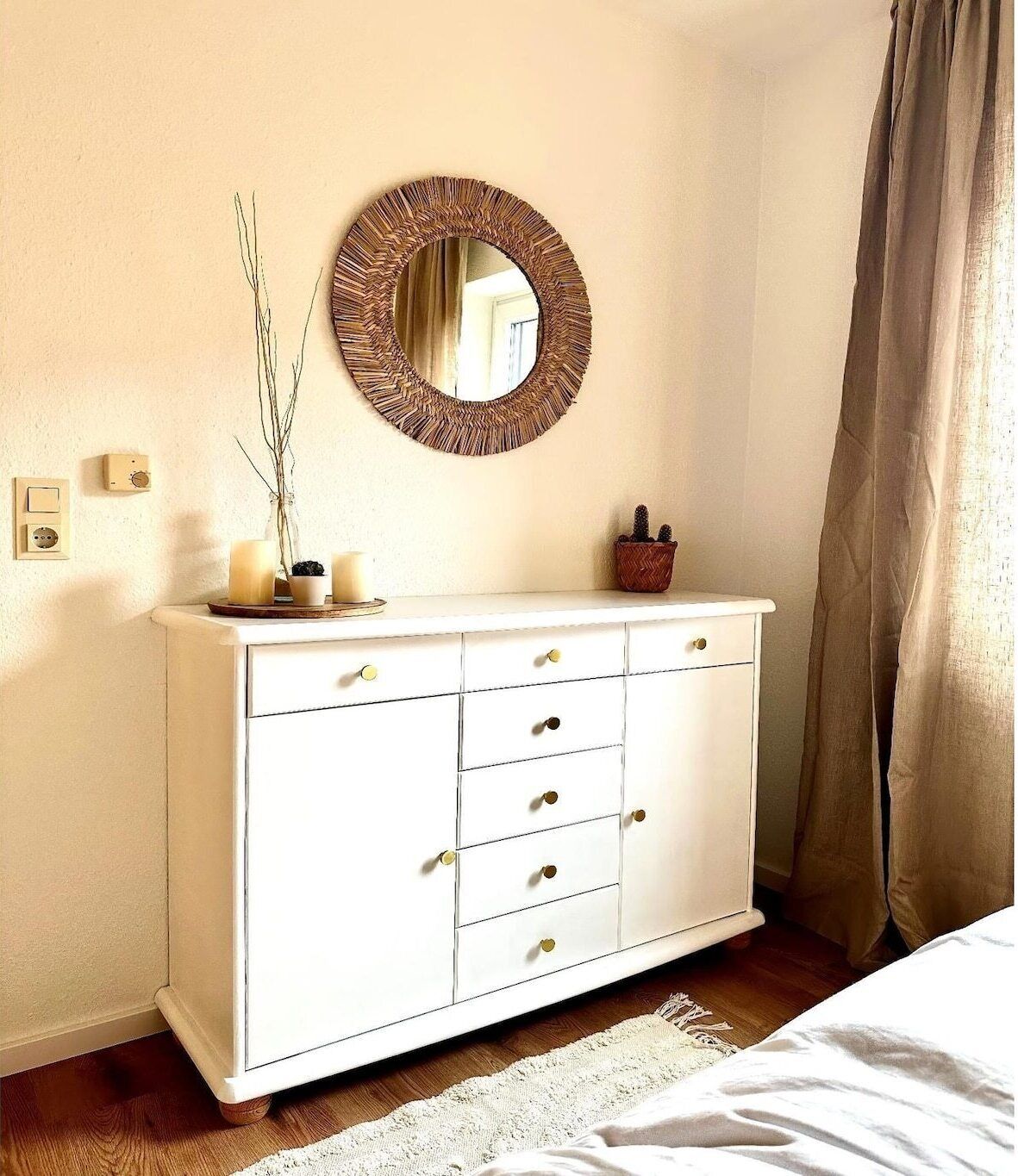1 Schlafzimmer, Reisekinderbett