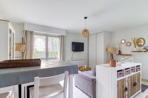 Fernseher