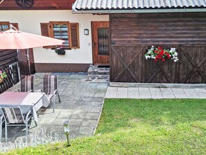 Outdoor dining - Ferienwohnung Belan by Interhome (Klippitztörl)