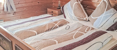 2 bedrooms, Internet