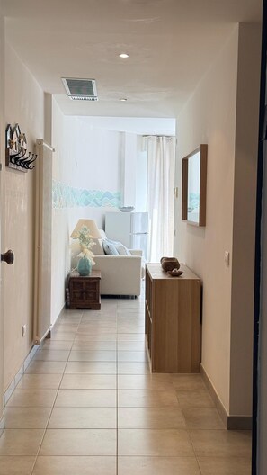 TV - 50m from the beaches with private garden and garage (Albissola Marina)