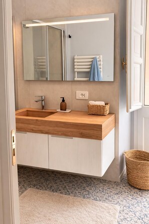 Bathroom - Vrbo Property (Taormina)