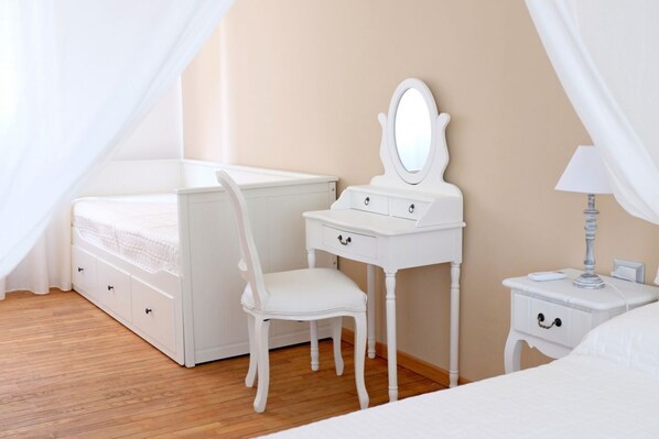 1 bedroom