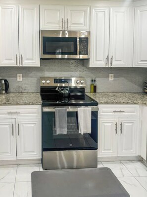 Private kitchen - Penny Cove (Stone Mountain)