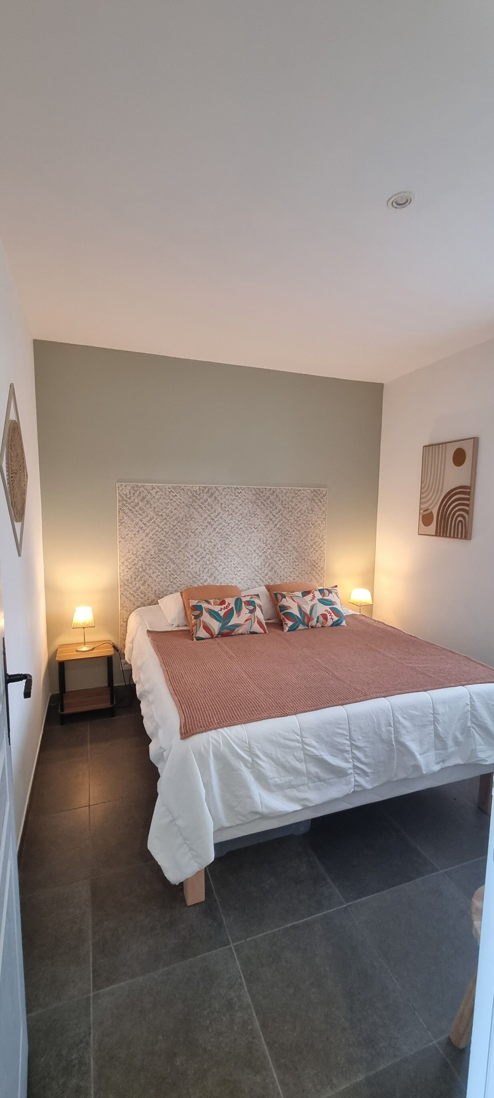 2 slaapkamers, wifi, beddengoed