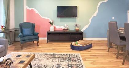 Pretty Pink Room Near Lake Erie | Weekday Getaway