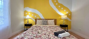 Two Spacious Private Rooms Near Lake Erie