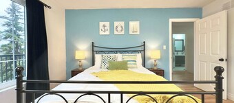 Lake Erie Blue Room Getaway