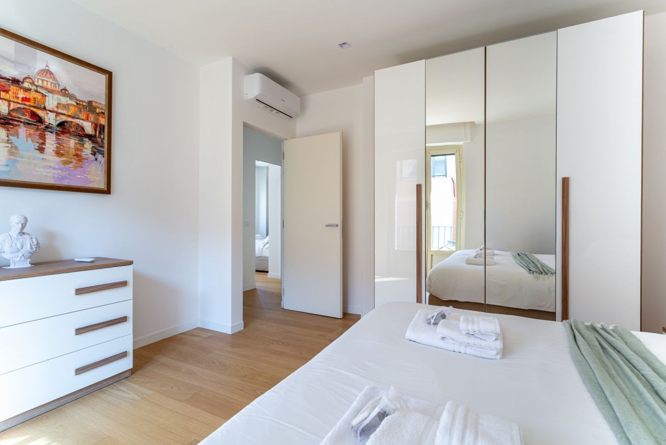 3 Schlafzimmer, Bügeleisen/Bügelbrett