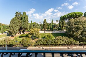 Property grounds - iFlat | New AmoR Colosseum Suites (Rome)