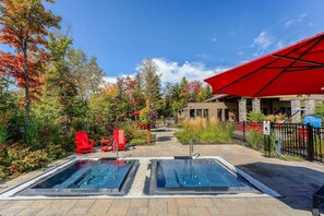Pool - Mountain Luxe | 4BDR Verbier | Jacuzzi & Sauna (Mont-Tremblant)
