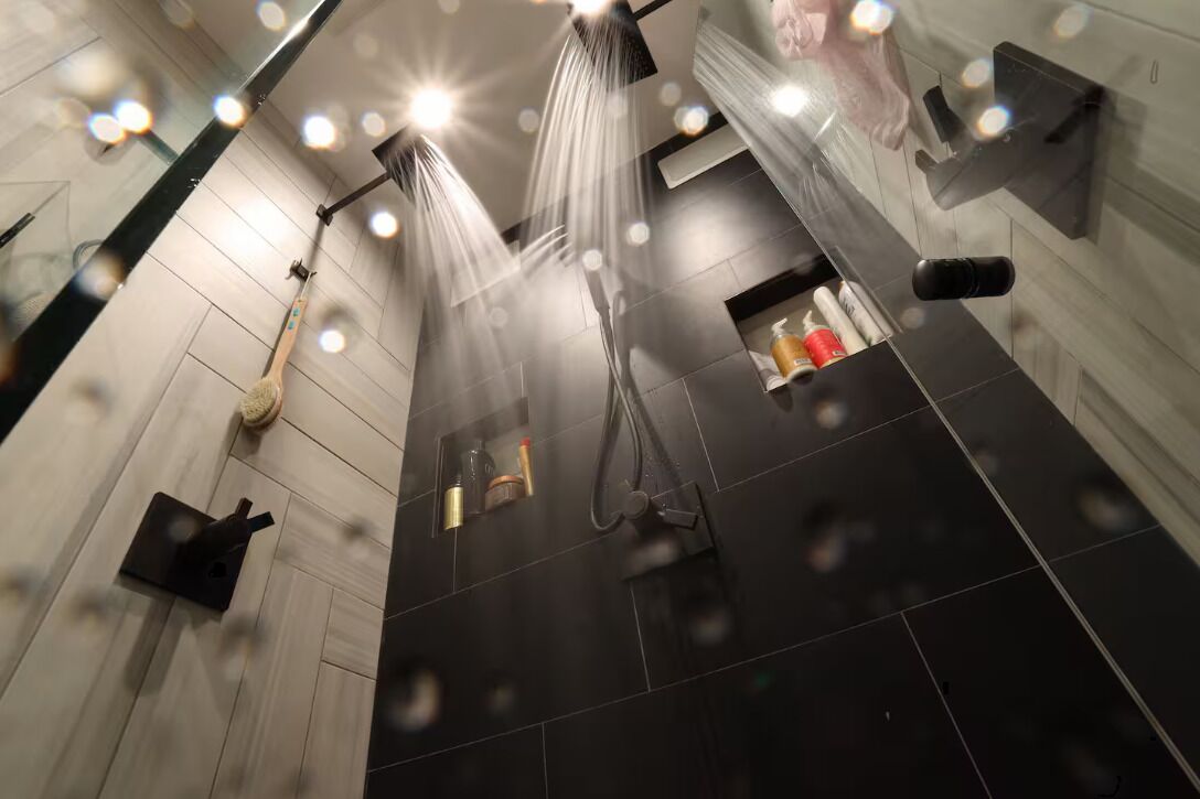 Dusche, Haartrockner, Seife