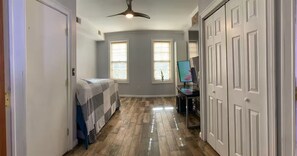 1 Schlafzimmer, Bügeleisen/Bügelbrett, Internetzugang