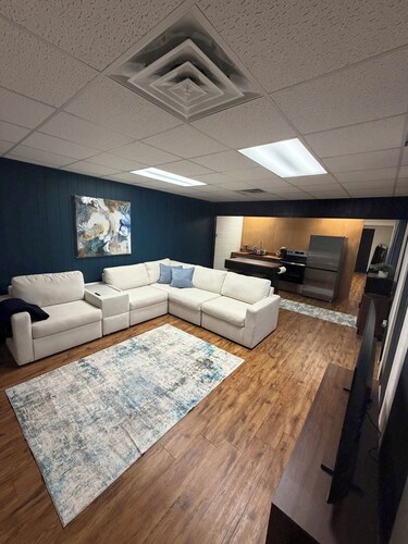 Cozy 1-bedroom newly remodeled!  The Legacy at Washington!