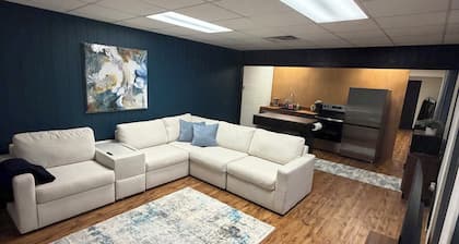 Cozy 1-bedroom newly remodeled! The Legacy at Washington!
