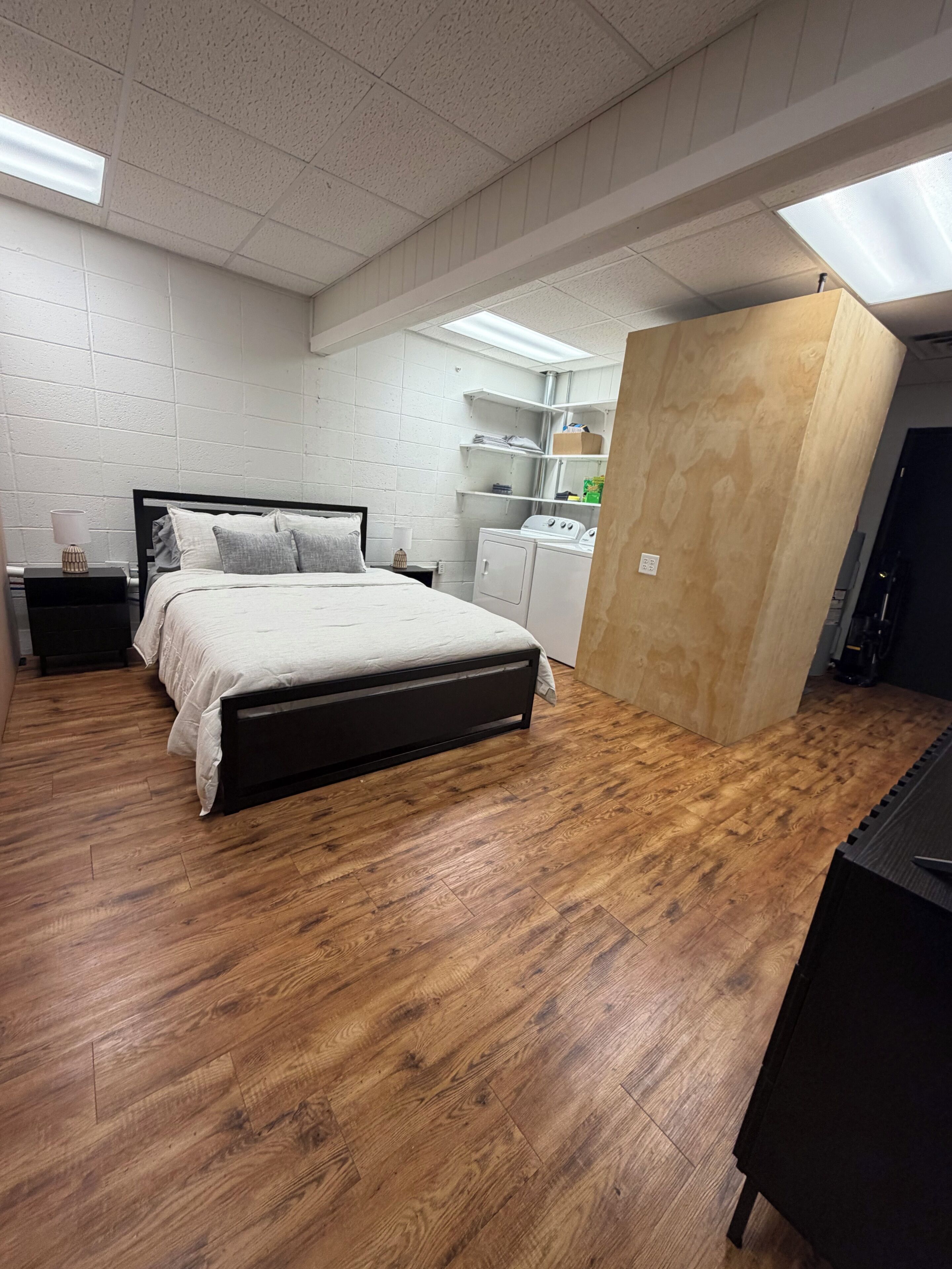 1 bedroom, internet, bed sheets