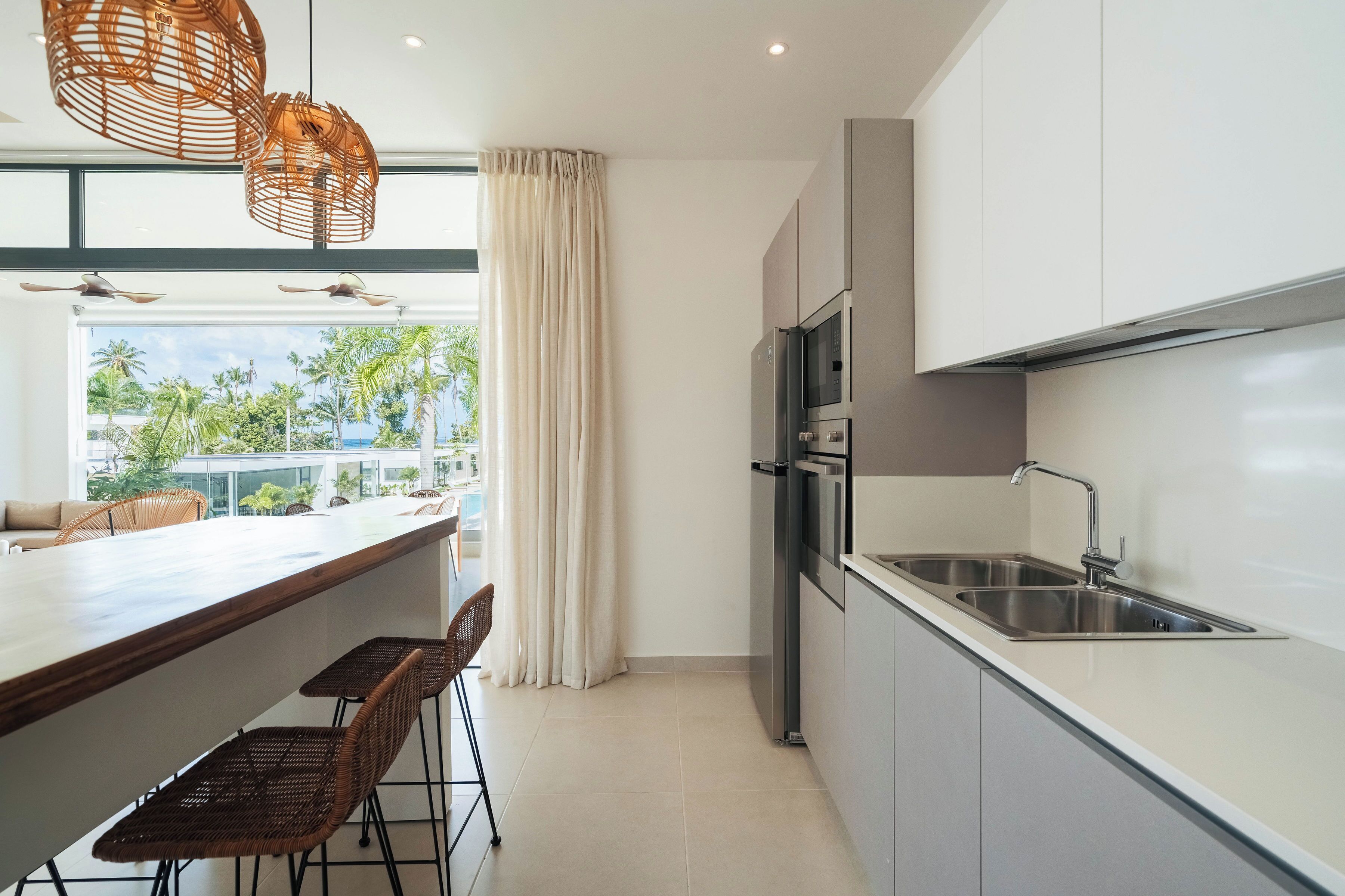 公寓客房, 海景 (2 bedrooms, Second floor) | 私人廚房 | 大型冰箱、微波爐、烤箱、爐台