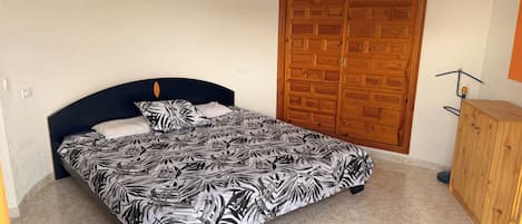 3 habitaciones, wifi, ropa de cama y acceso para silla de ruedas