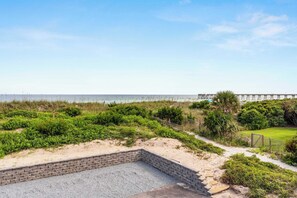 Property grounds - Wavewatcher's Retreat - Luxury Oceanfront Living (Wrightsville Beach)