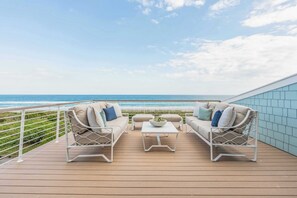 Terrace/patio - Wavewatcher's Retreat - Luxury Oceanfront Living (Wrightsville Beach)