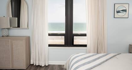 Sea Breeze- Oceanfront Station One Suite