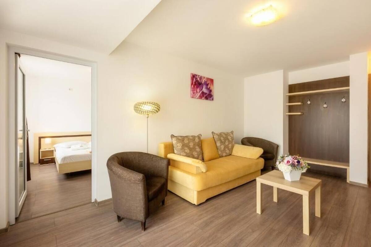 家庭公寓, 露台, 部分海景